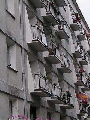 Zabezpieczenia okien i balkonów
